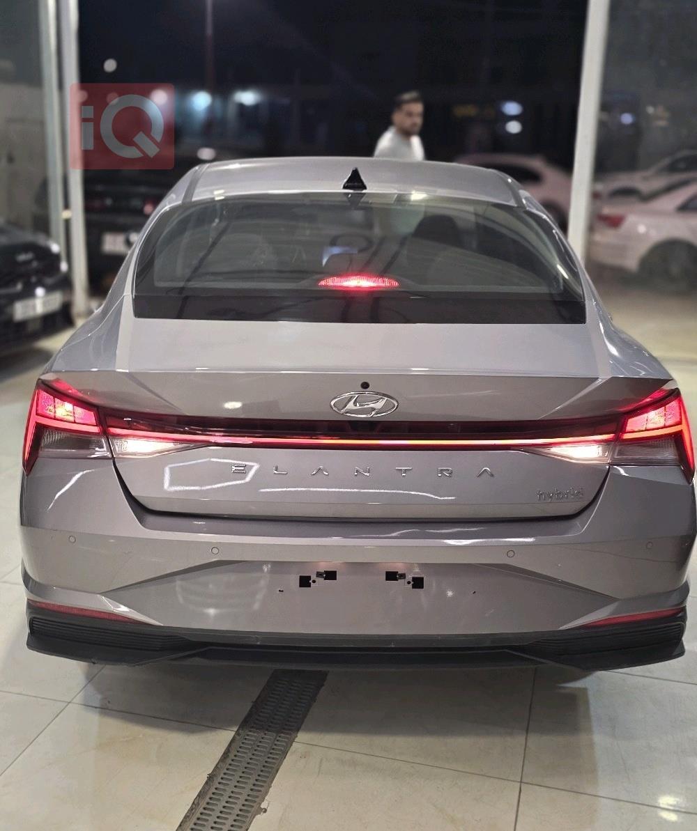 هیوندای ئەلەنترا